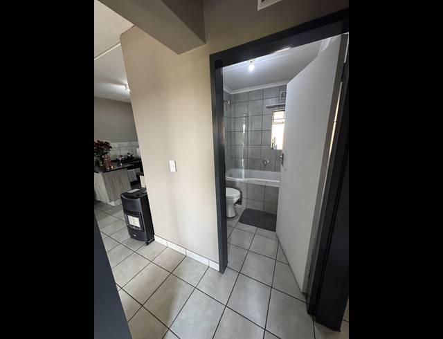 2 BEDROOM APARTMENT FOR SALE IN HEUWELOORD